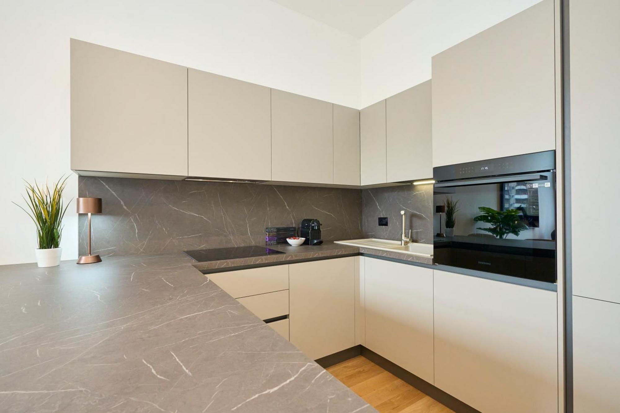 Luxury Design Suite - 20 Minutes From Duomo-Navigli Μιλάνο Εξωτερικό φωτογραφία
