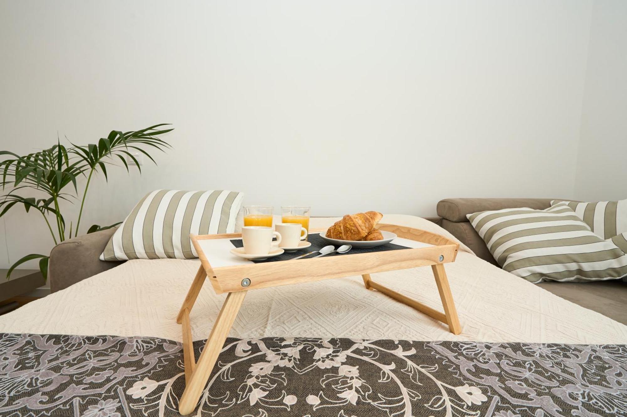 Luxury Design Suite - 20 Minutes From Duomo-Navigli Μιλάνο Εξωτερικό φωτογραφία