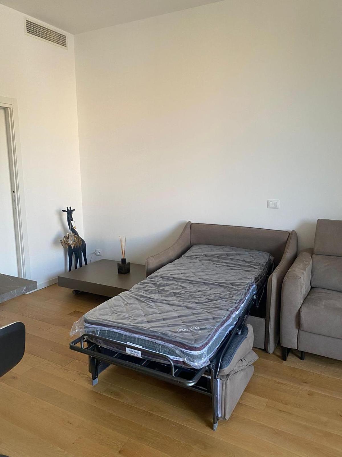Luxury Design Suite - 20 Minutes From Duomo-Navigli Μιλάνο Εξωτερικό φωτογραφία